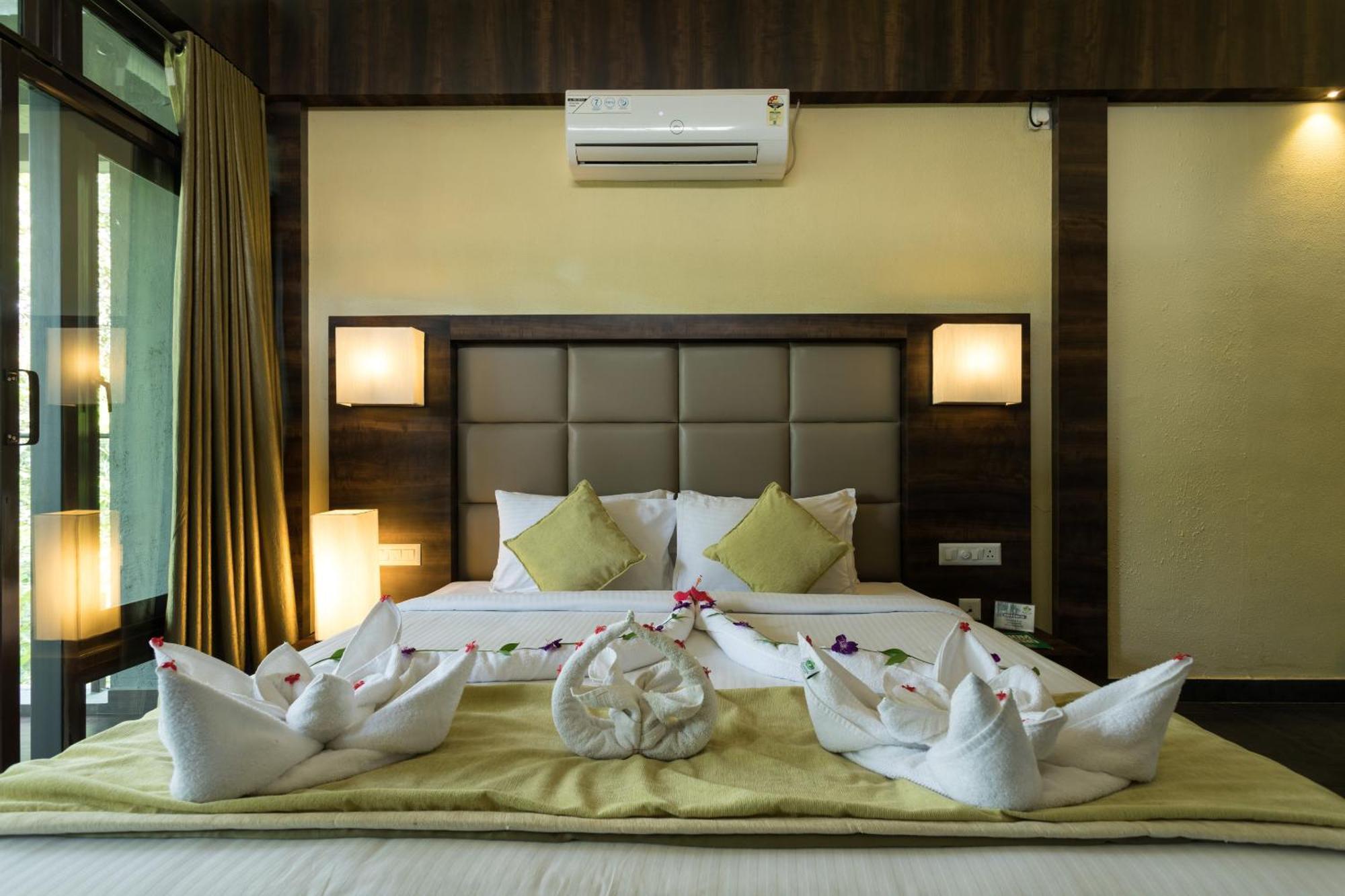 The Mountain Courtyard Thekkady Hotel Ngoại thất bức ảnh