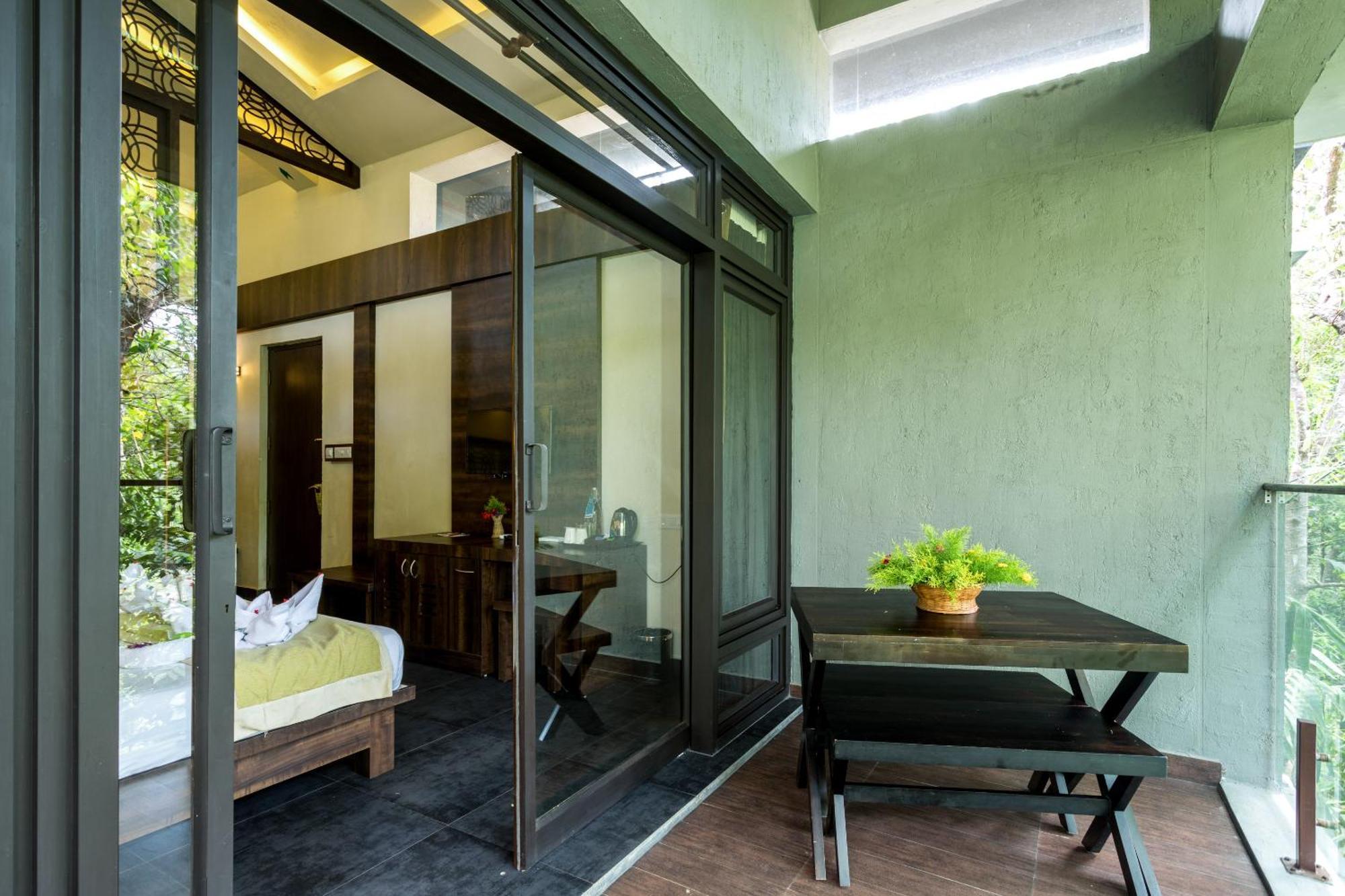 The Mountain Courtyard Thekkady Hotel Ngoại thất bức ảnh