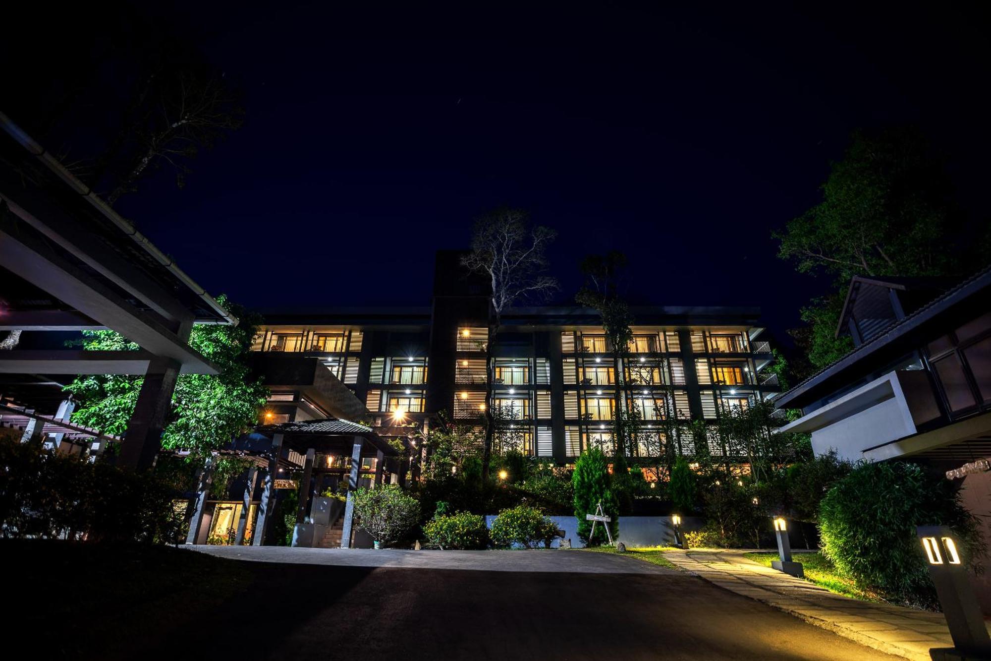 The Mountain Courtyard Thekkady Hotel Ngoại thất bức ảnh