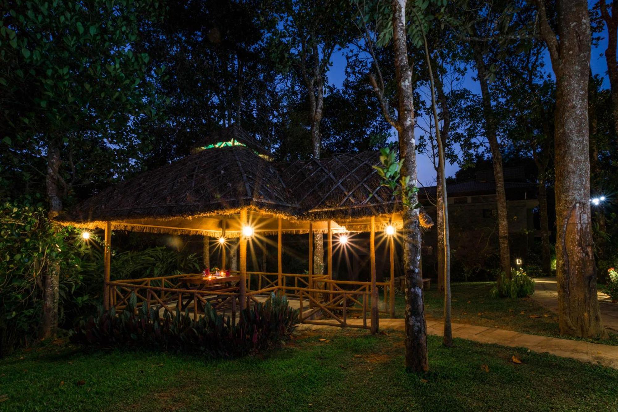 The Mountain Courtyard Thekkady Hotel Ngoại thất bức ảnh