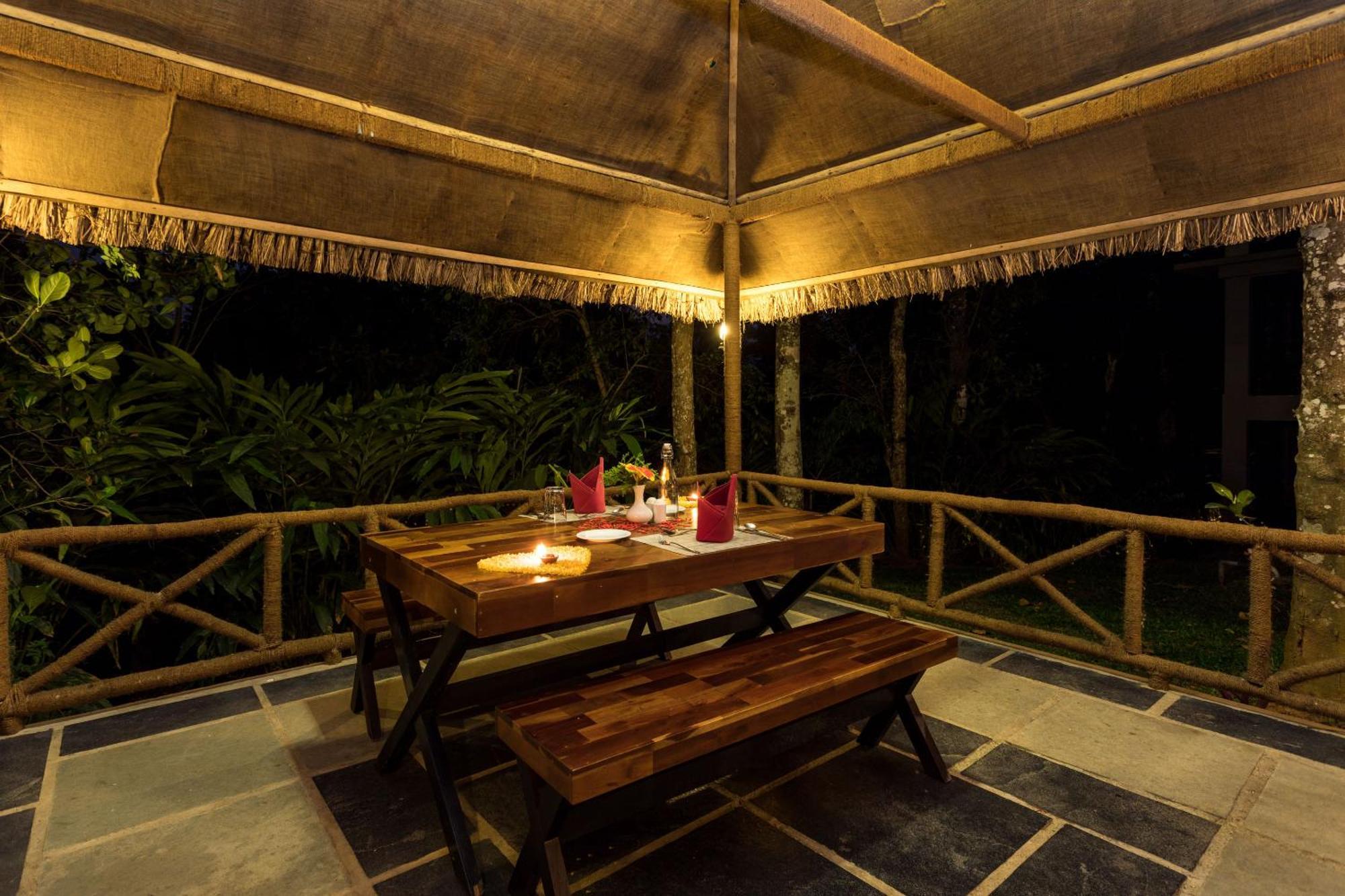 The Mountain Courtyard Thekkady Hotel Ngoại thất bức ảnh