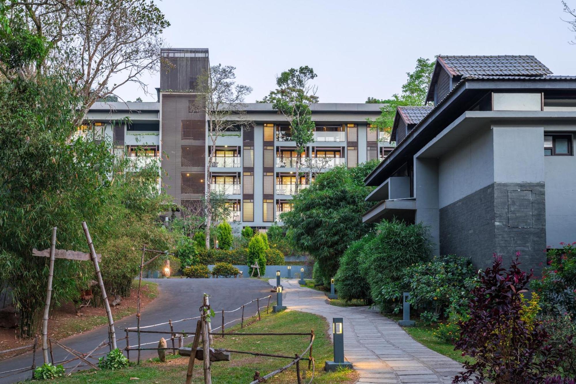 The Mountain Courtyard Thekkady Hotel Ngoại thất bức ảnh