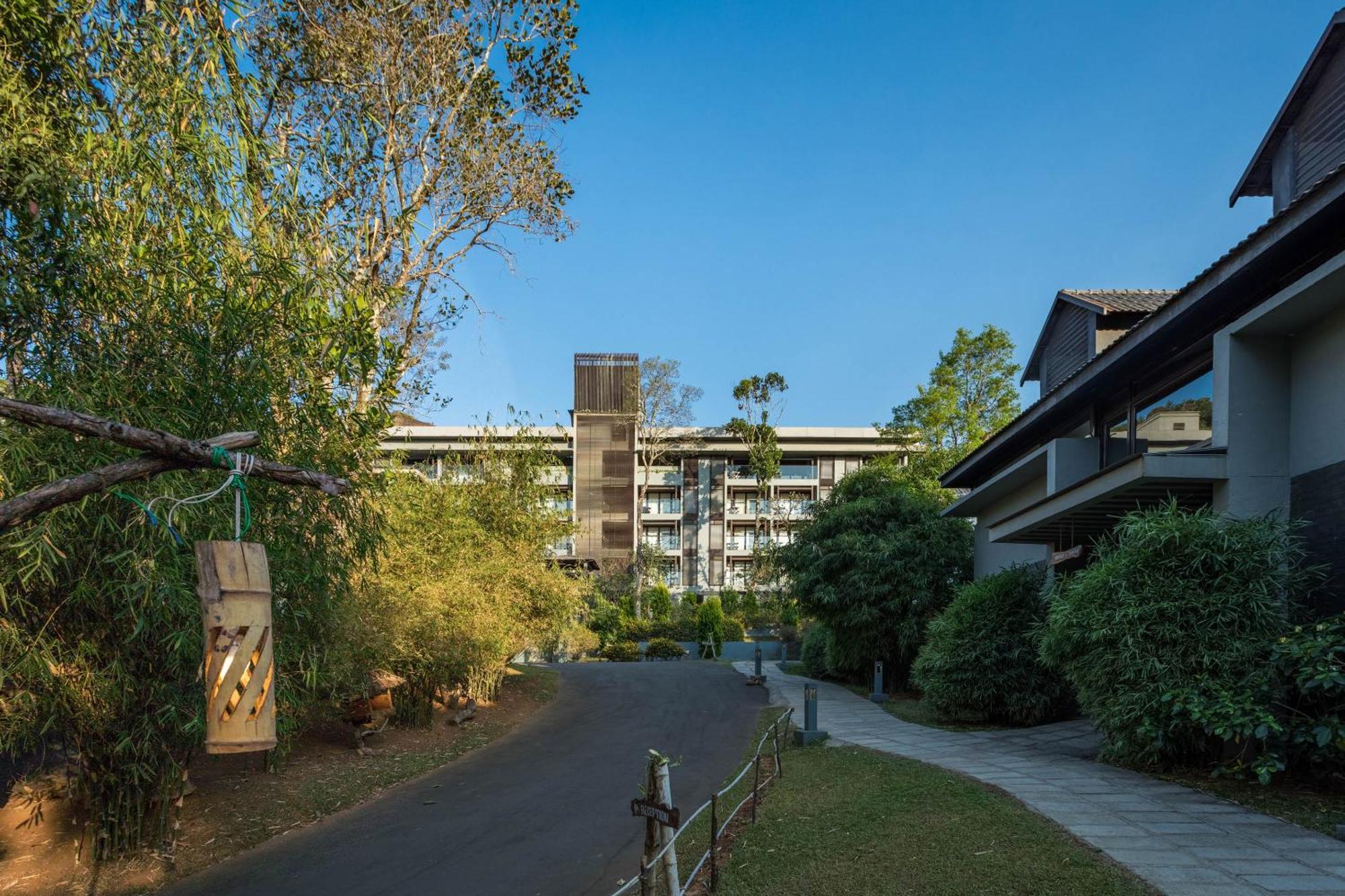 The Mountain Courtyard Thekkady Hotel Ngoại thất bức ảnh