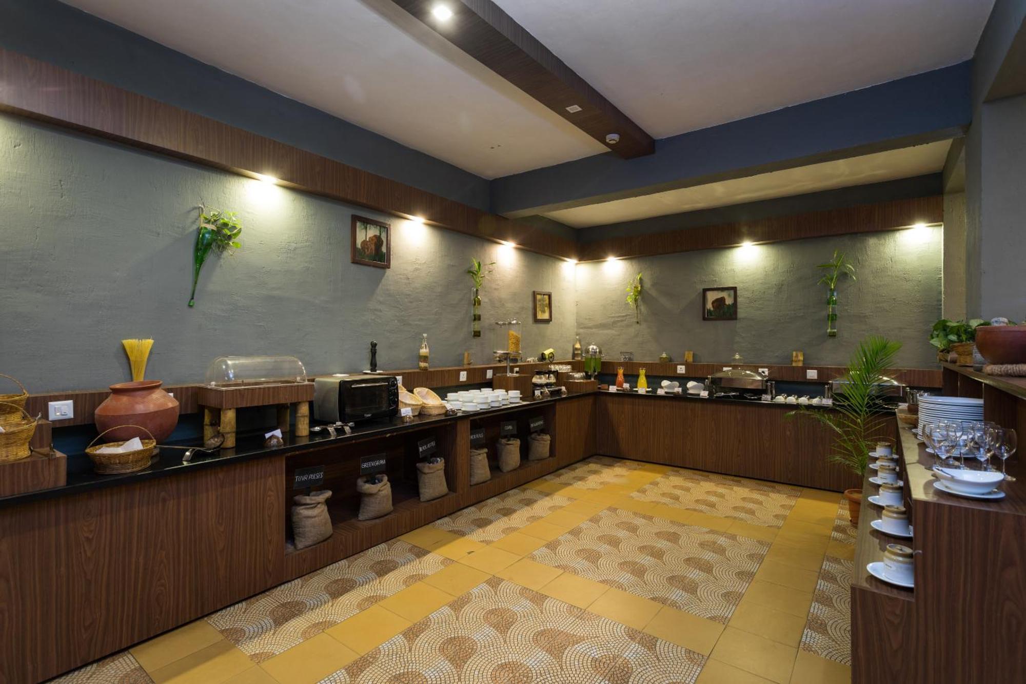 The Mountain Courtyard Thekkady Hotel Ngoại thất bức ảnh
