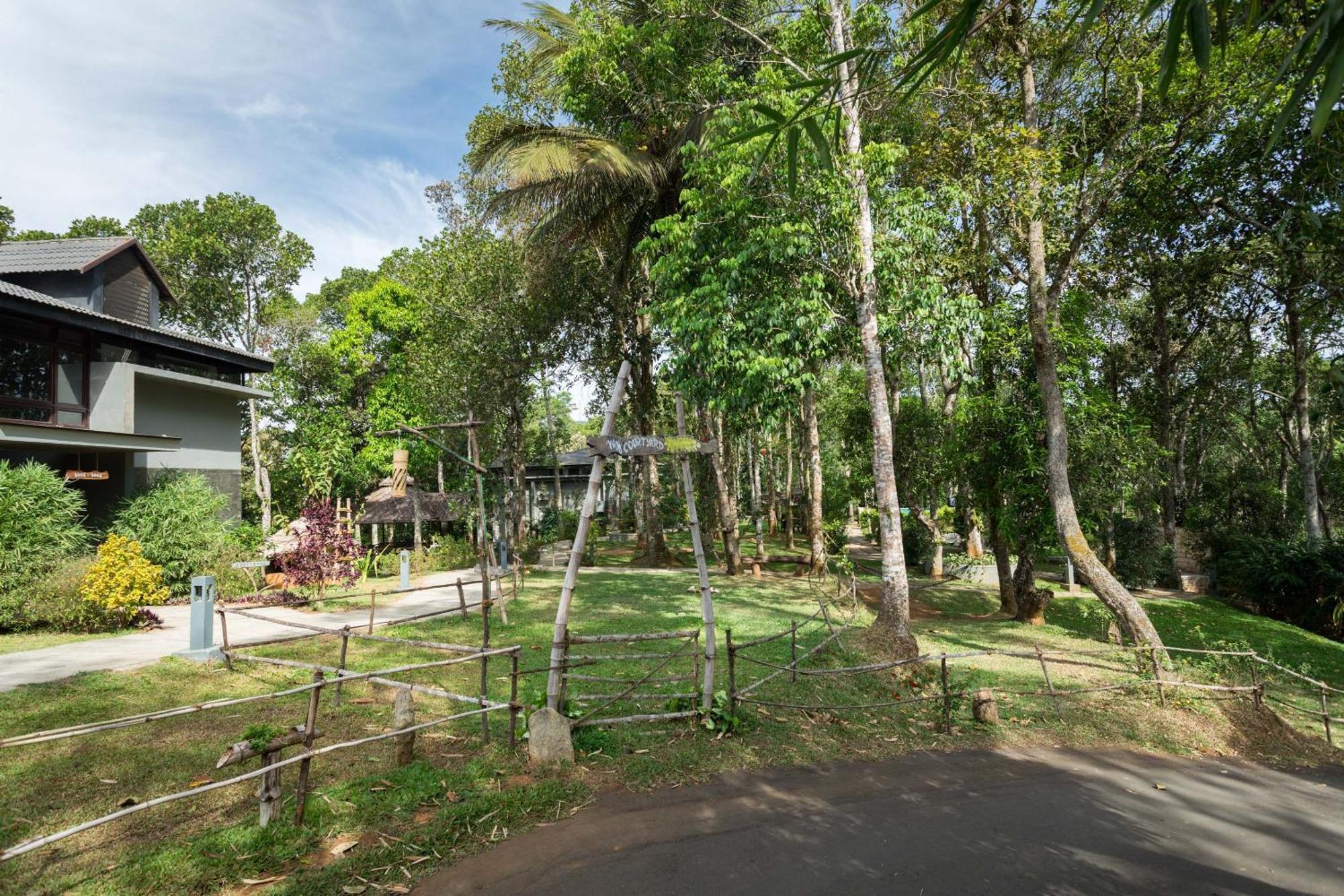 The Mountain Courtyard Thekkady Hotel Ngoại thất bức ảnh