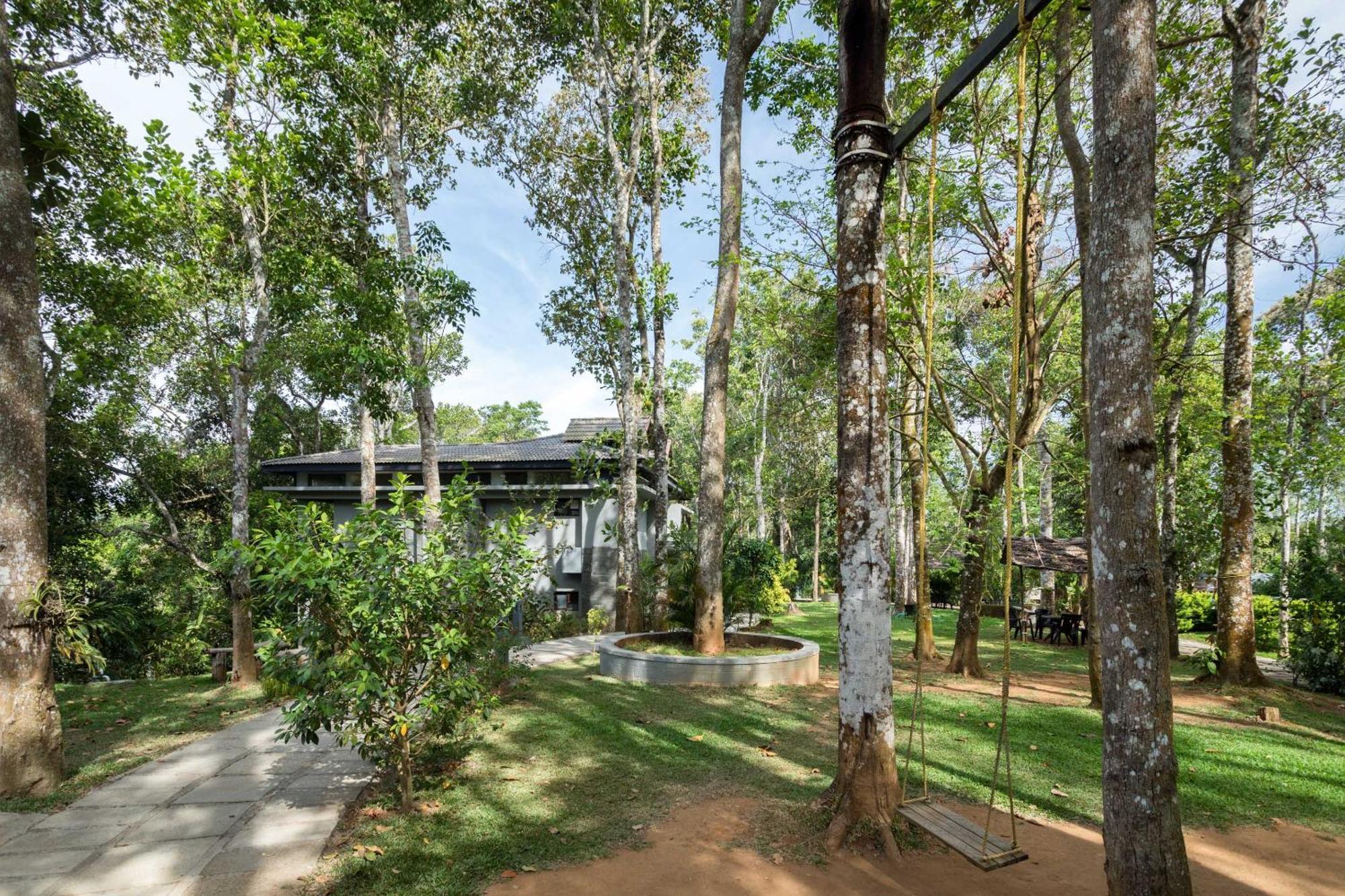 The Mountain Courtyard Thekkady Hotel Ngoại thất bức ảnh